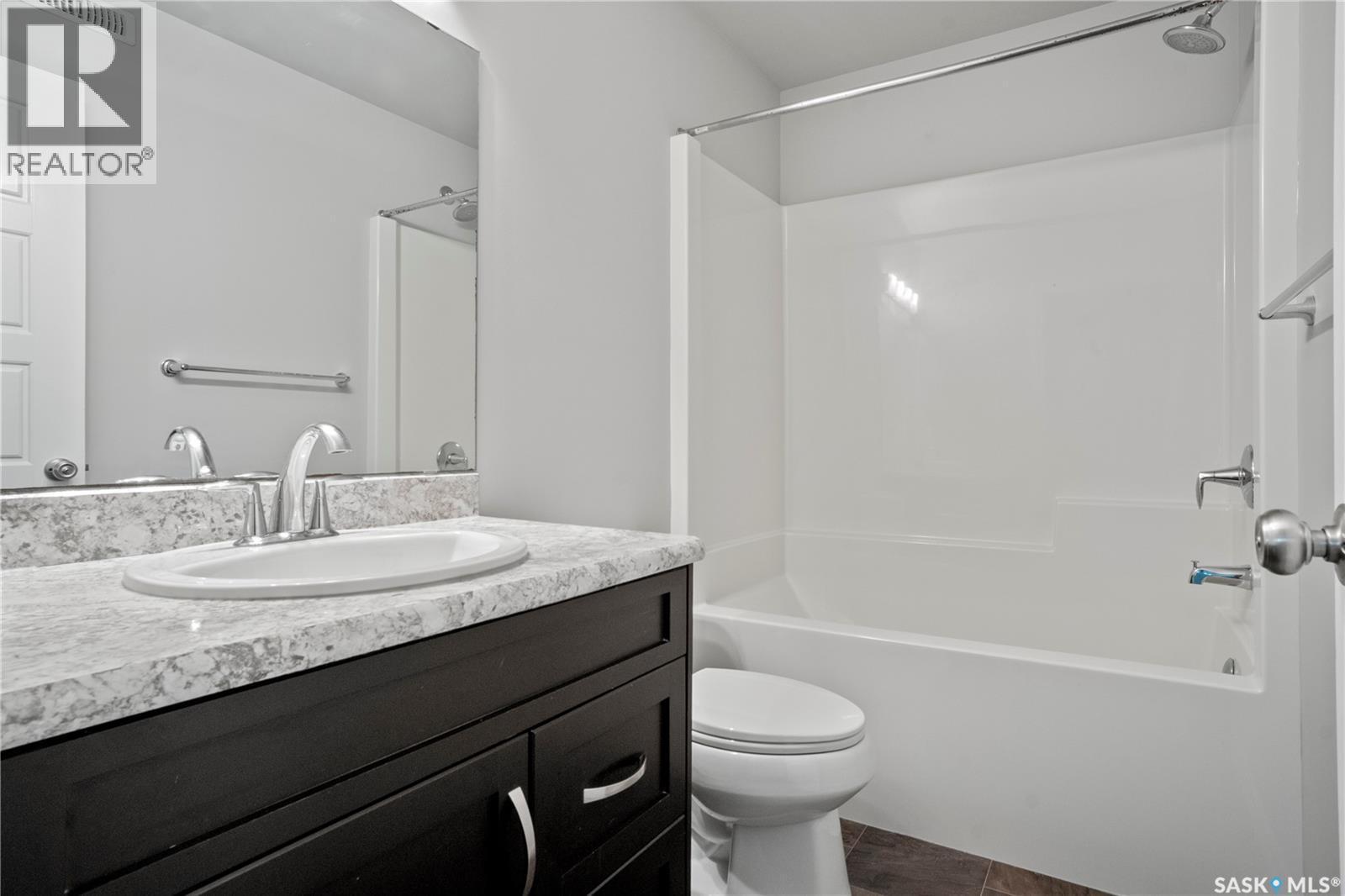 110 4102 3Rd Avenue N, Regina, SK