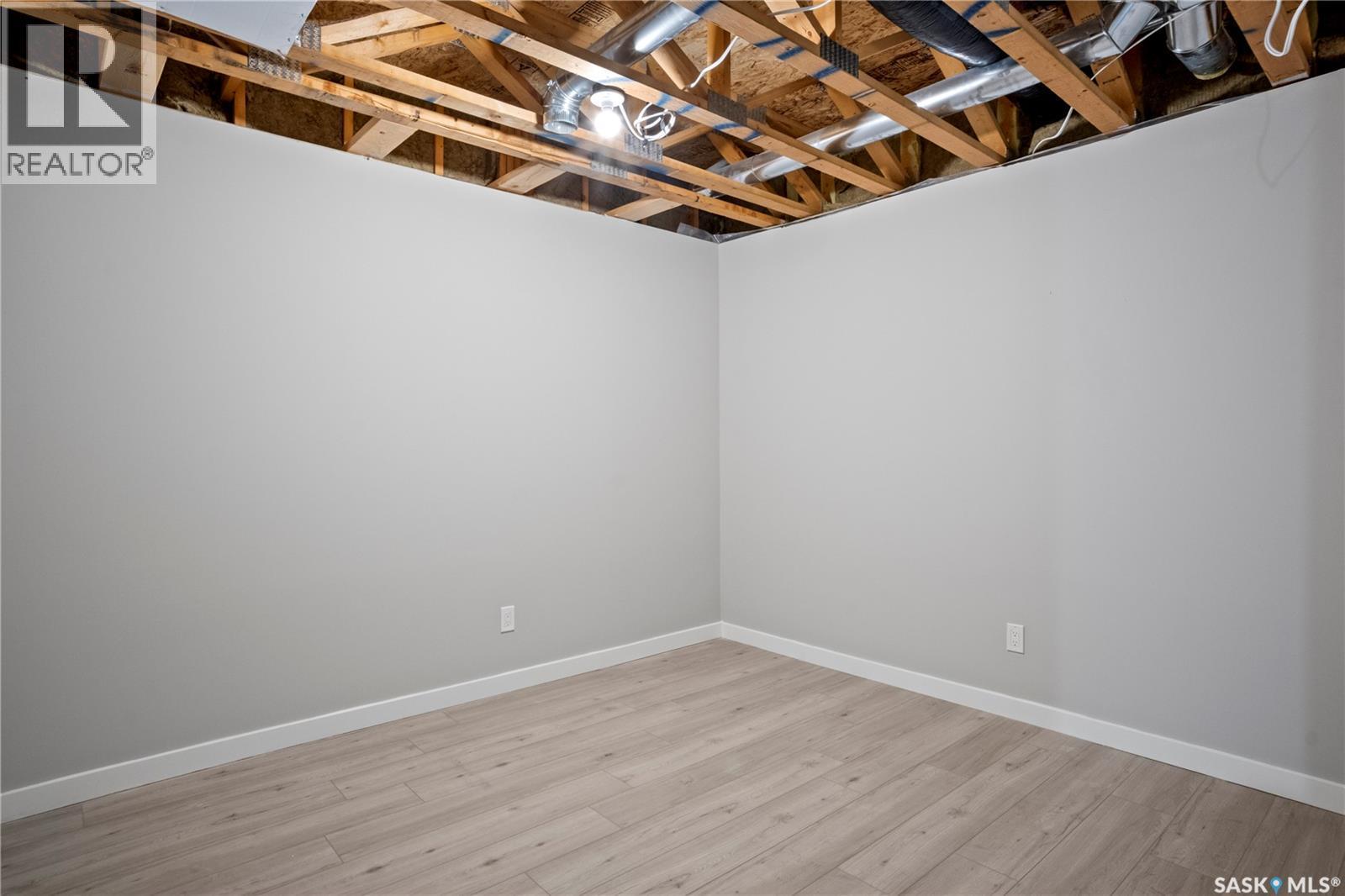 110 4102 3Rd Avenue N, Regina, SK