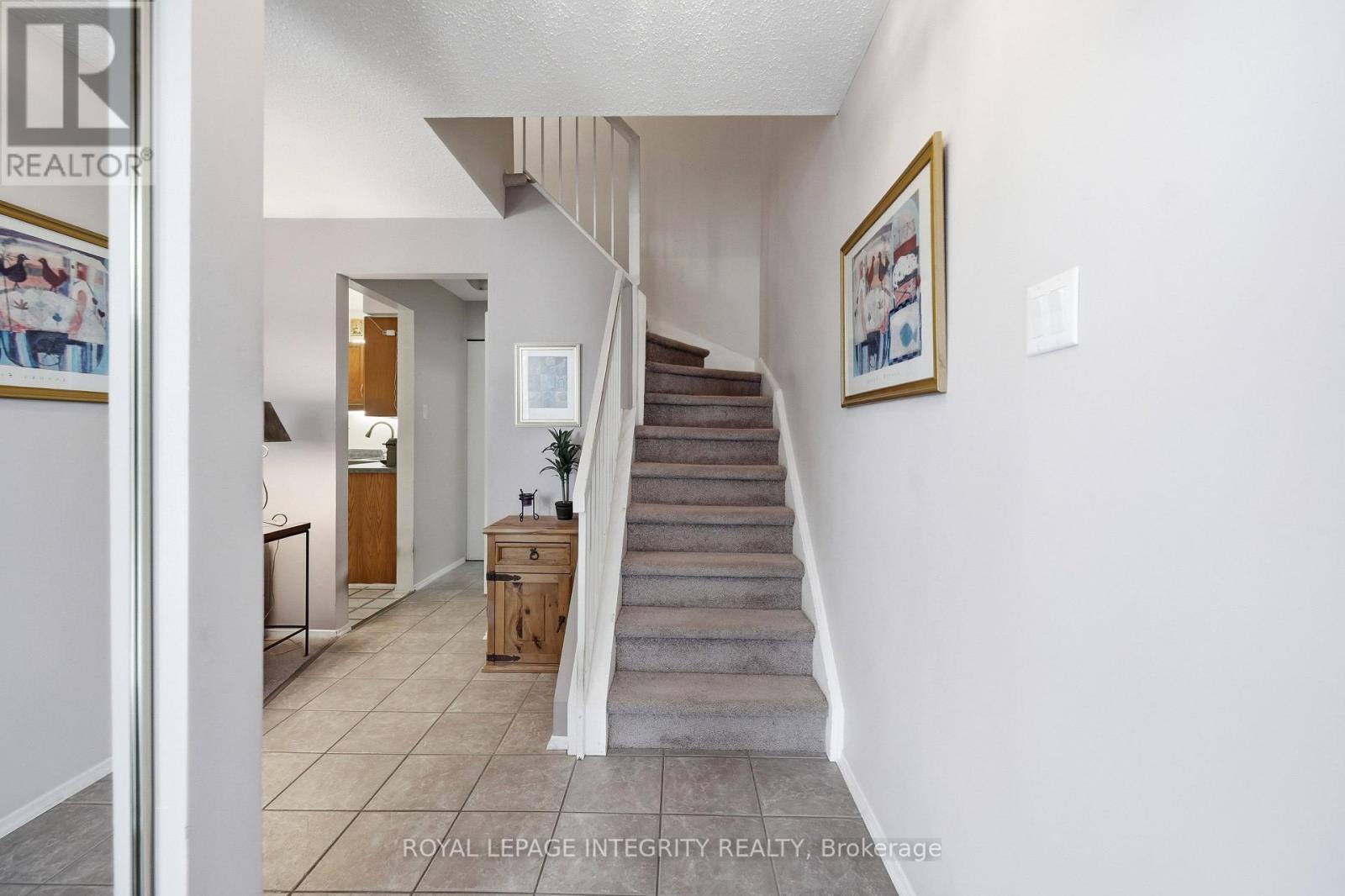 110 - 545 Canteval Terrace, Ottawa, ON