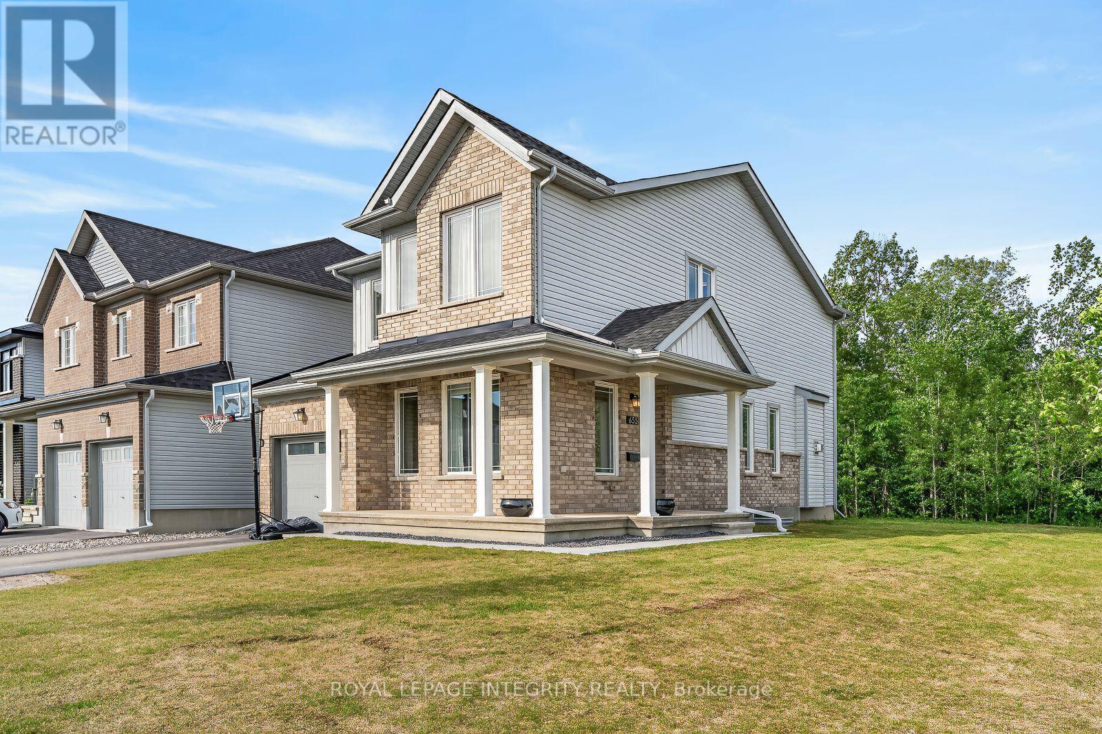 655 Persimmon Way, Ottawa, ON