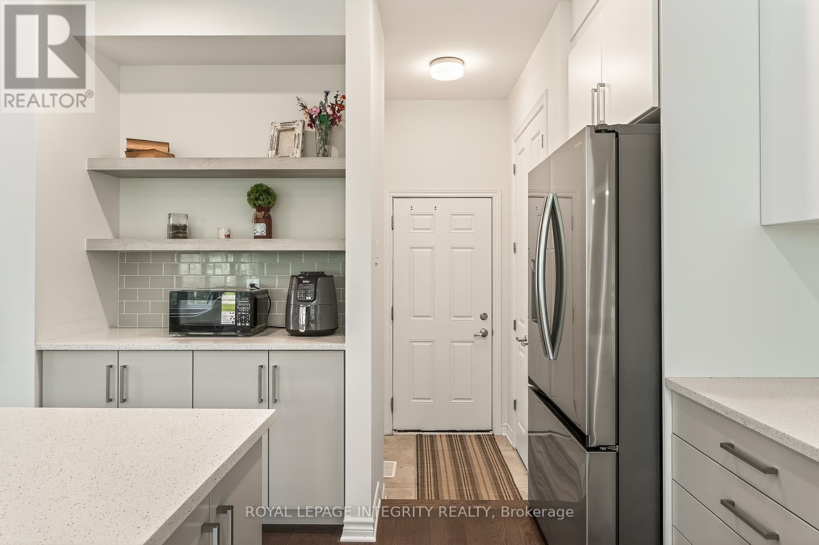 655 Persimmon Way, Ottawa, ON