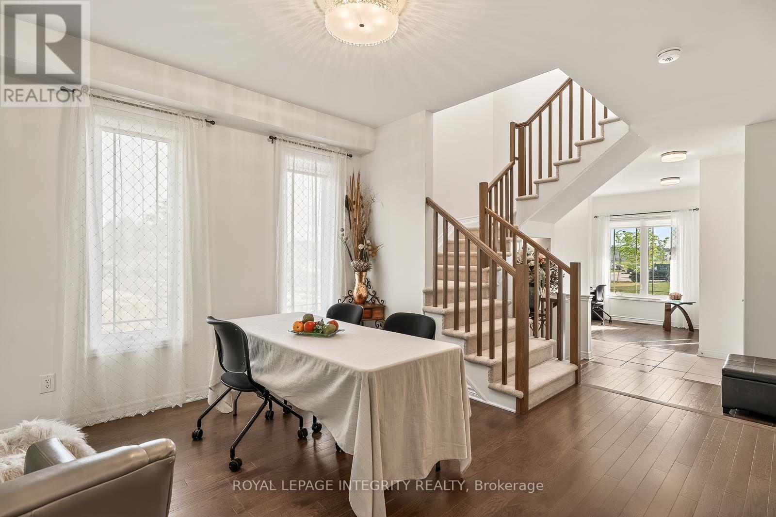 655 Persimmon Way, Ottawa, ON