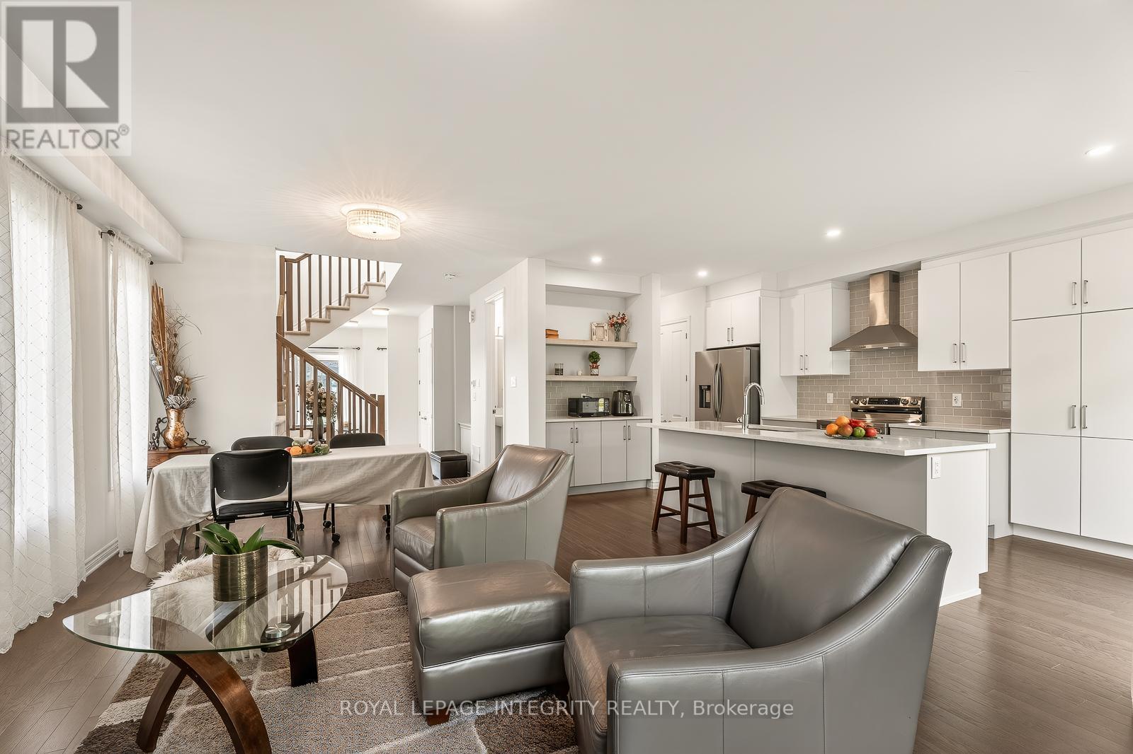 655 Persimmon Way, Ottawa, ON