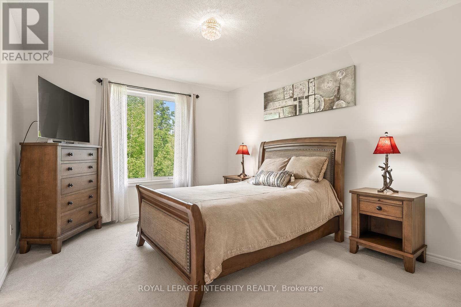 655 Persimmon Way, Ottawa, ON