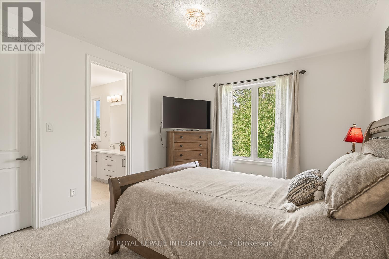 655 Persimmon Way, Ottawa, ON