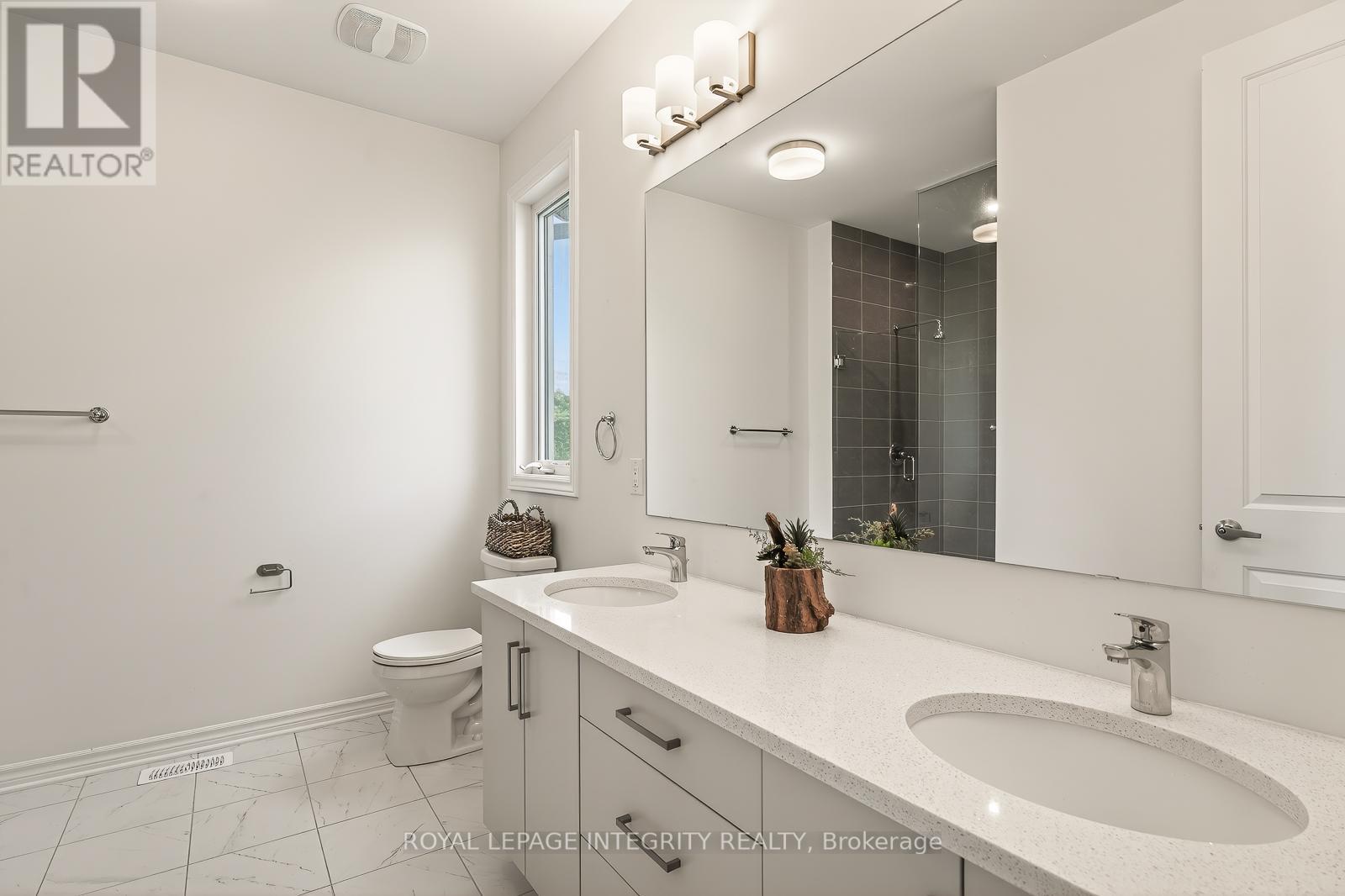 655 Persimmon Way, Ottawa, ON