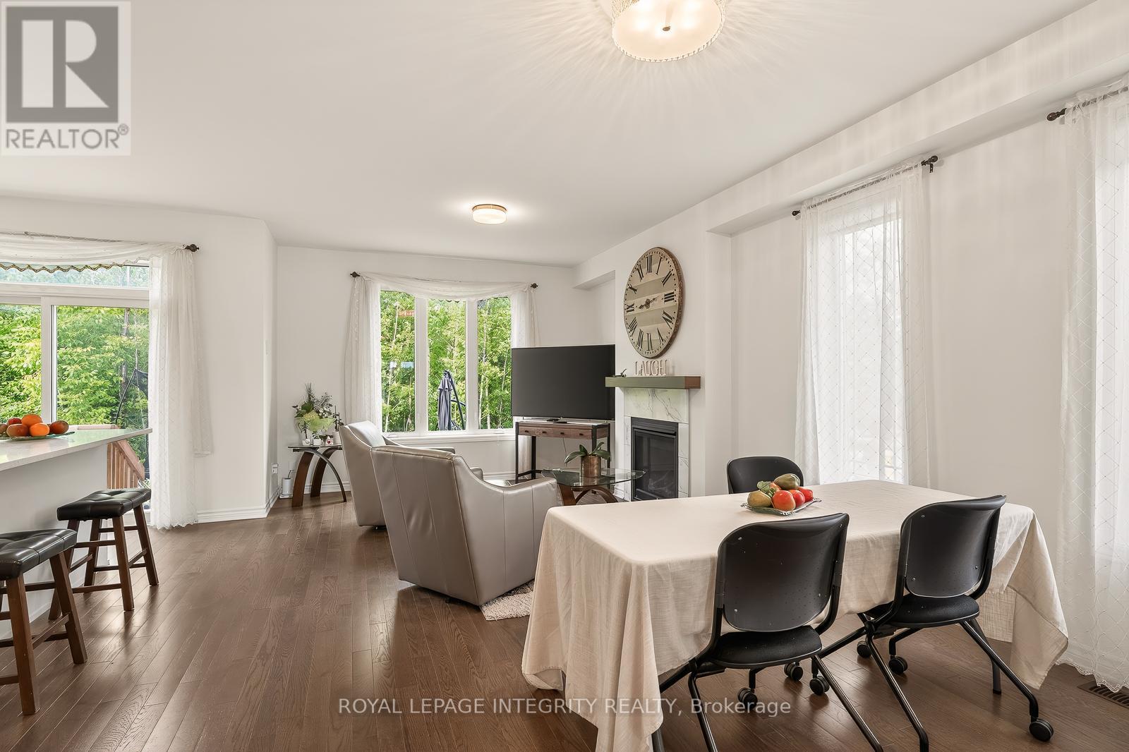 655 Persimmon Way, Ottawa, ON