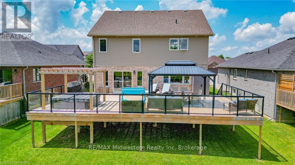 122 Bridge Crescent, Minto, ON
