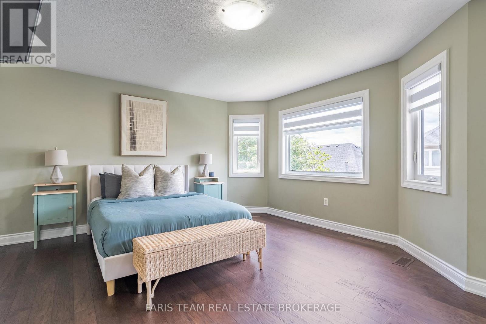 26 Kidd Crescent, New Tecumseth, ON