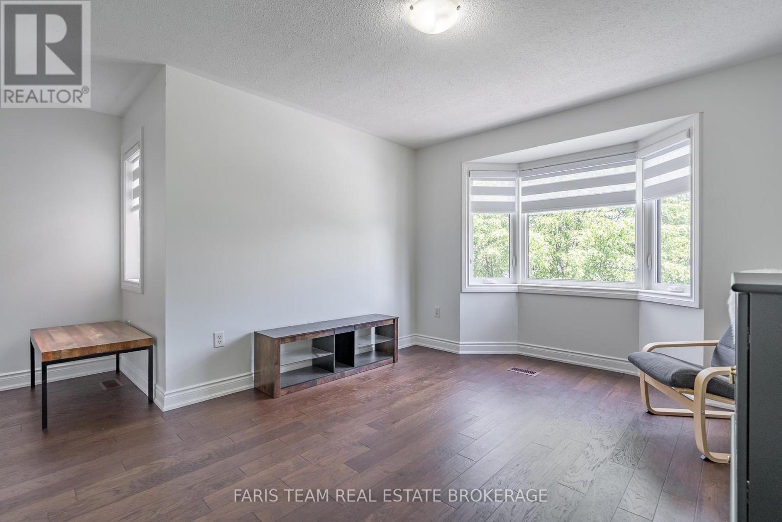 26 Kidd Crescent, New Tecumseth, ON