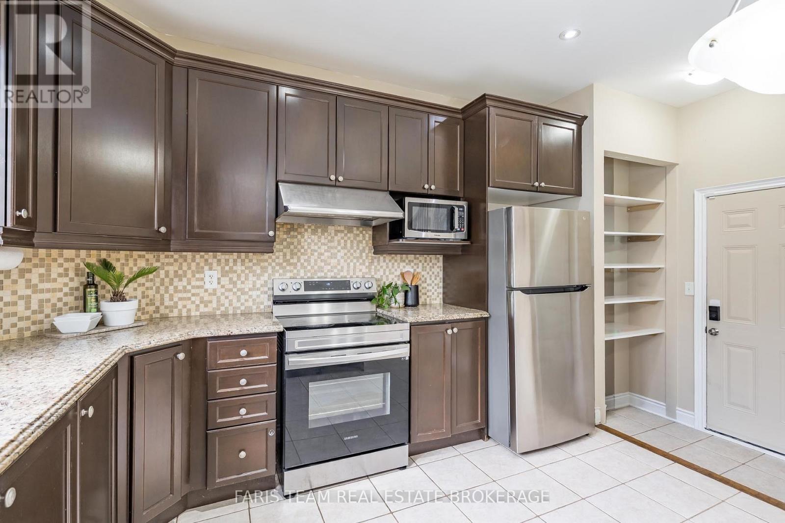 26 Kidd Crescent, New Tecumseth, ON