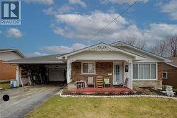 102 BYELAND Drive Mount Forest, ON N0G 2L2