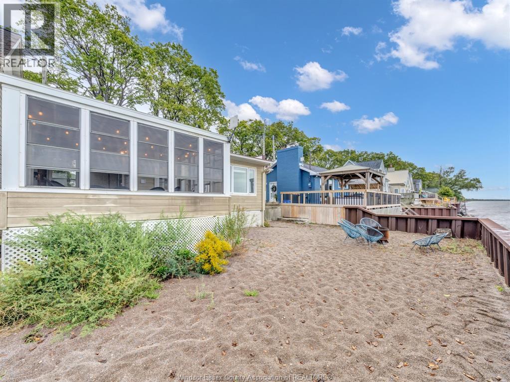 1006 Point Pelee Drive, Leamington, ON