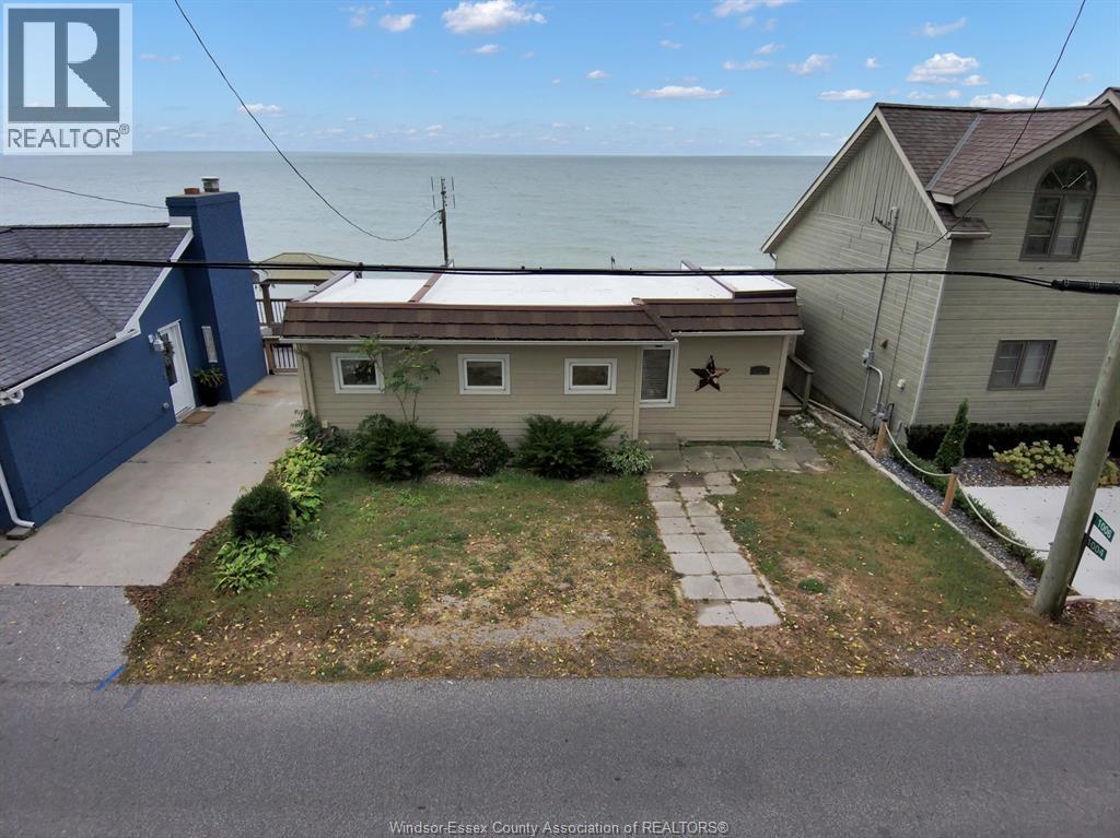 1006 Point Pelee Drive, Leamington, ON