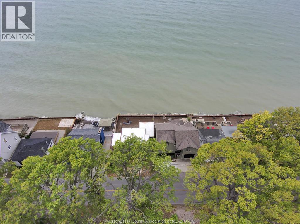 1006 Point Pelee Drive, Leamington, ON