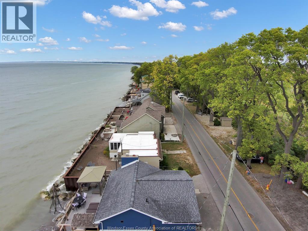 1006 Point Pelee Drive, Leamington, ON