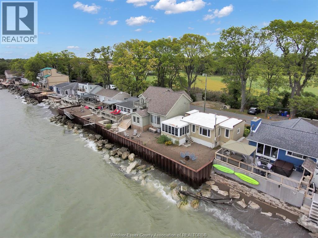 1006 Point Pelee Drive, Leamington, ON