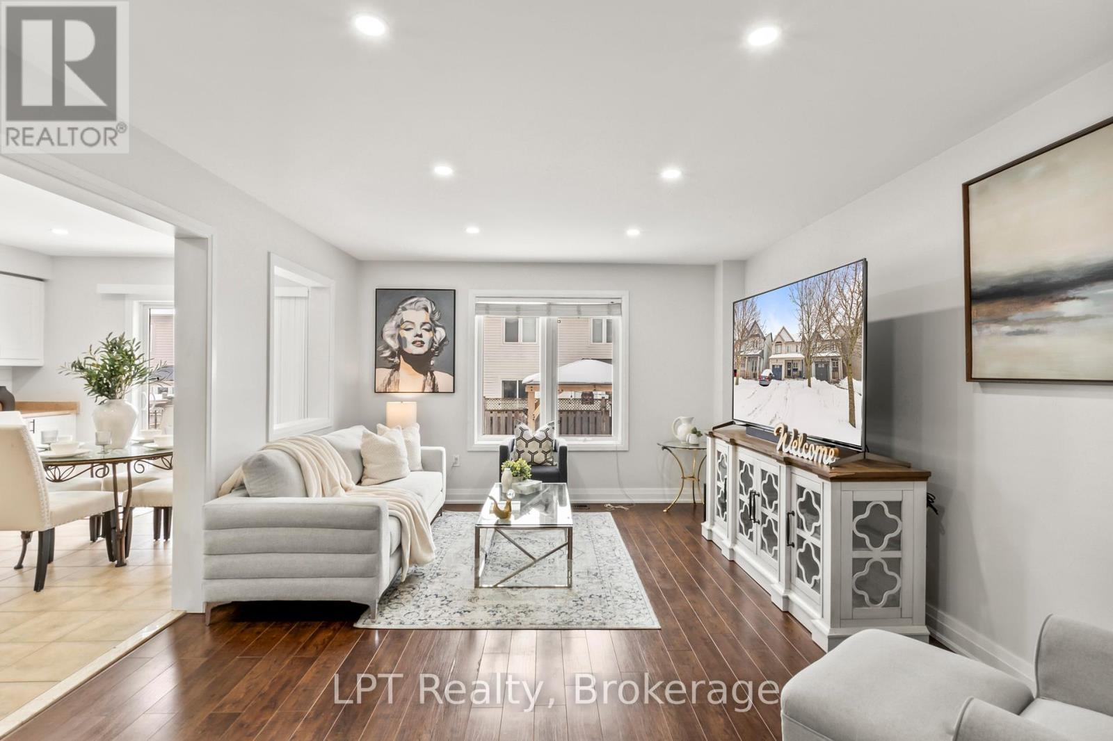 Living Room - 52 Norland Circle, Oshawa (Windfields), ON