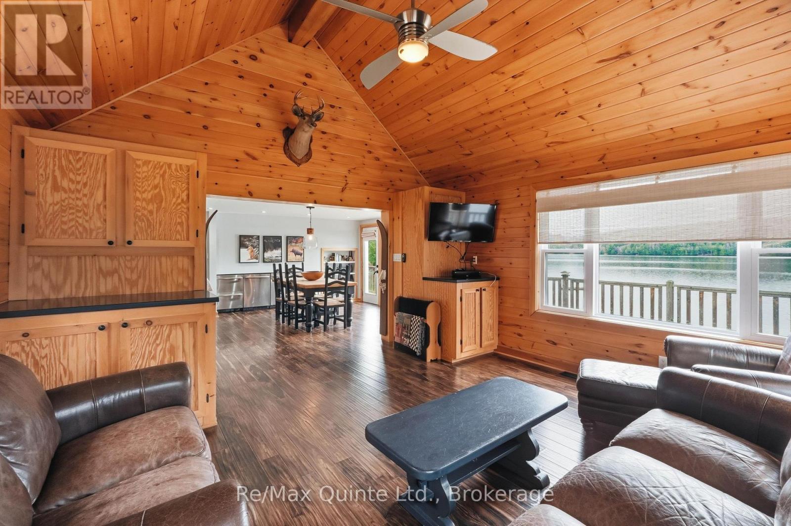 203 Faradale Drive, Faraday, ON