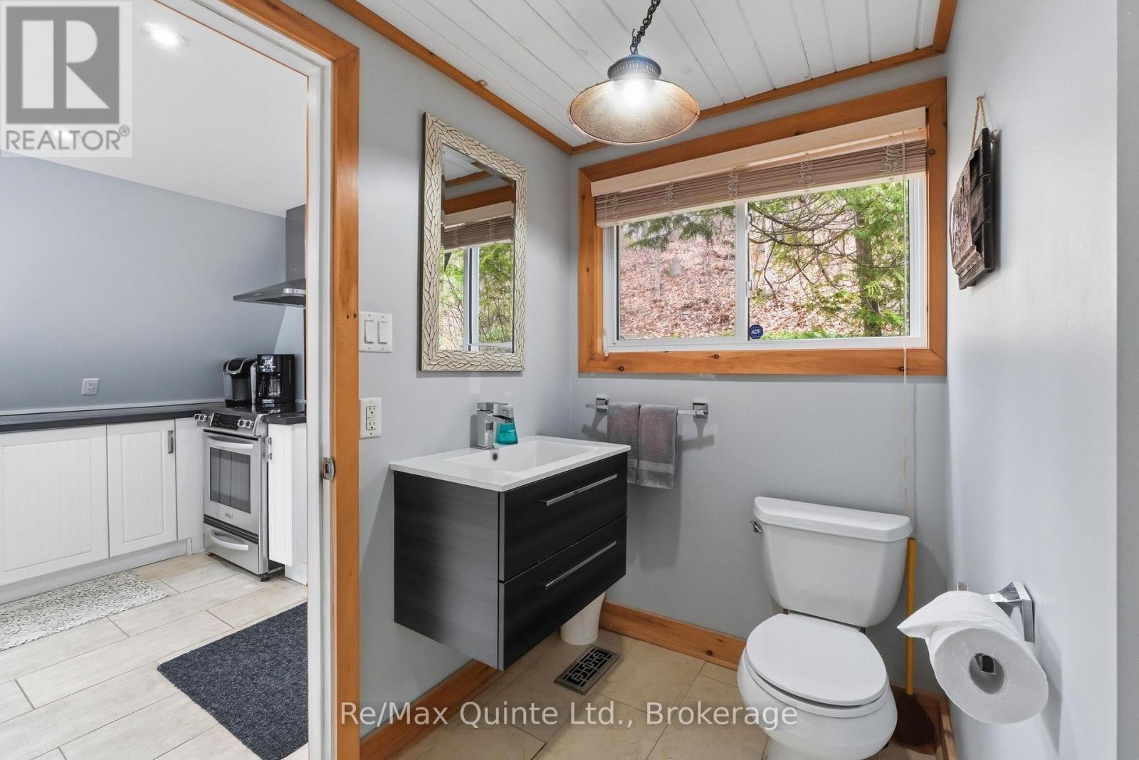 203 Faradale Drive, Faraday, ON