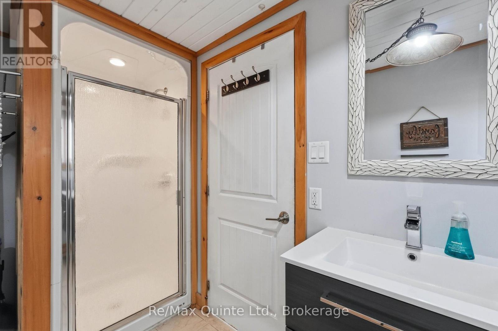 203 Faradale Drive, Faraday, ON
