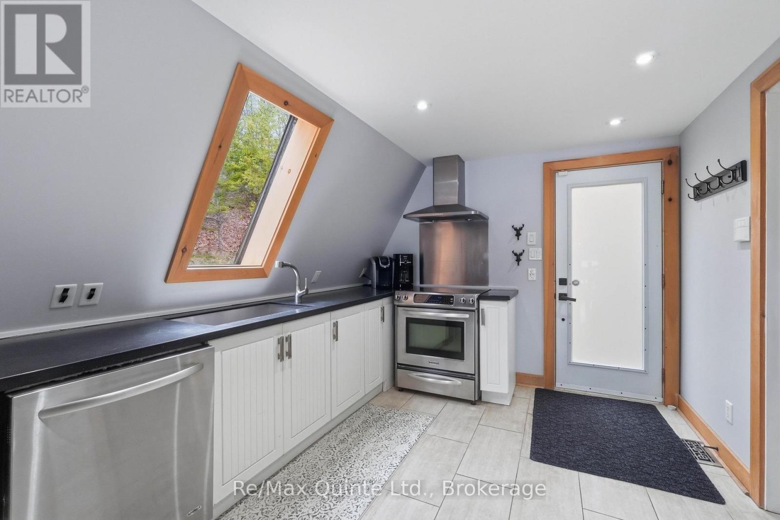 203 Faradale Drive, Faraday, ON