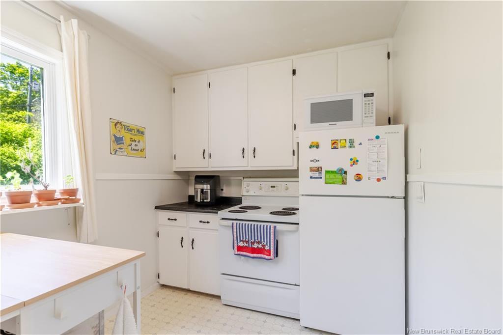 638 Hanson St, Fredericton, NB