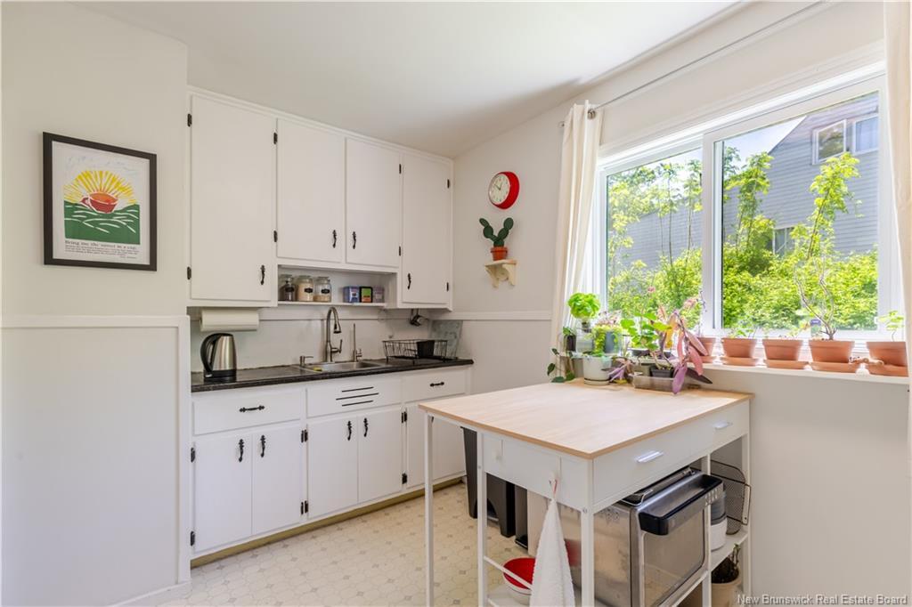 638 Hanson St, Fredericton, NB