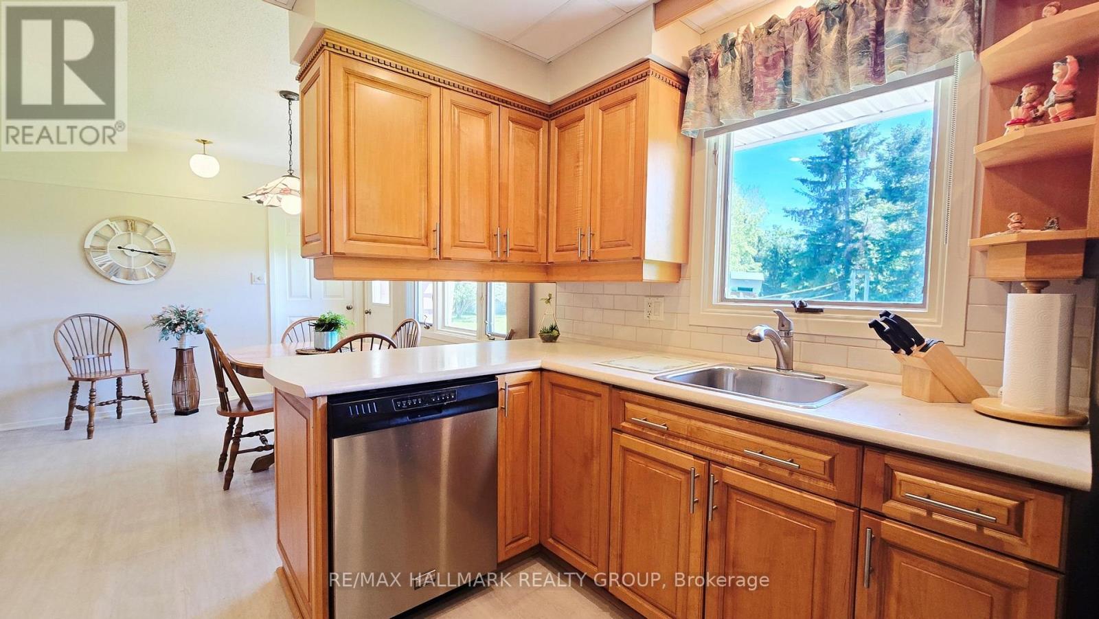 1755 Marchurst Road, Ottawa, ON