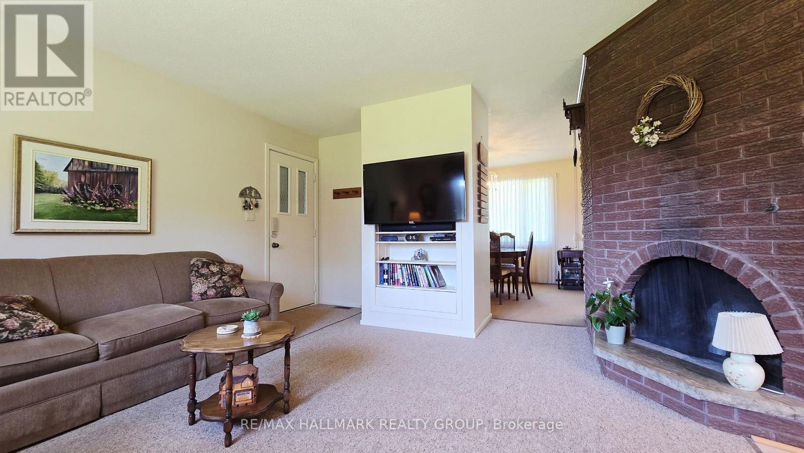 1755 Marchurst Road, Ottawa, ON