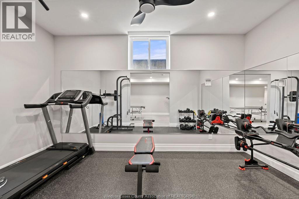 258 Xavier Circle, Lakeshore, ON