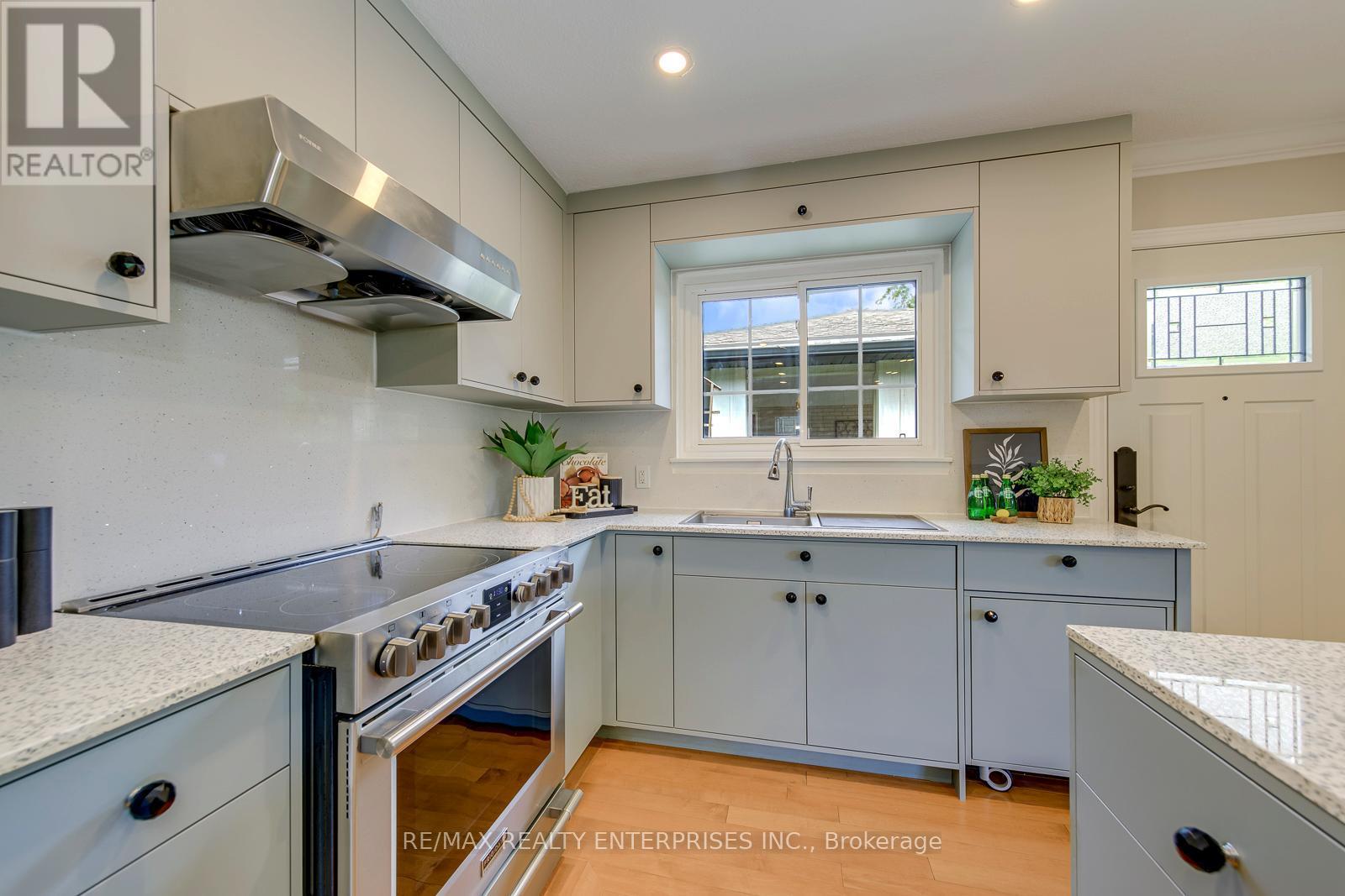 Kitchen - 1027 Argus Drive, Mississauga, ON