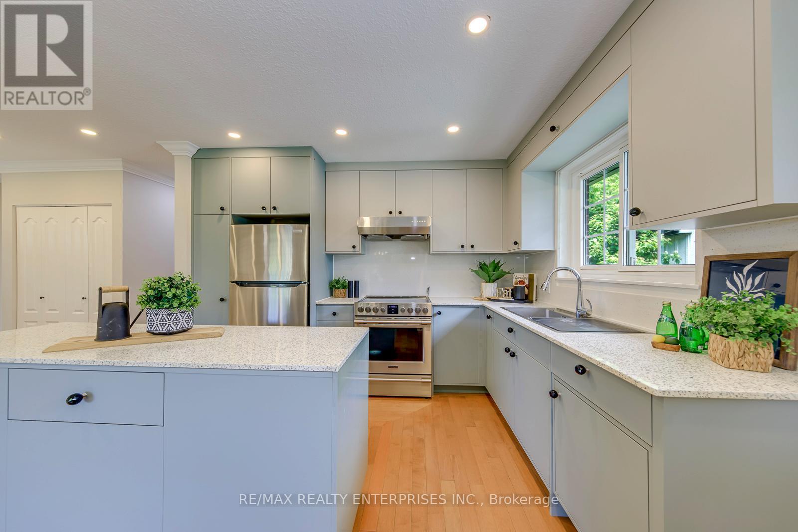 1027 Argus Drive, Mississauga, ON