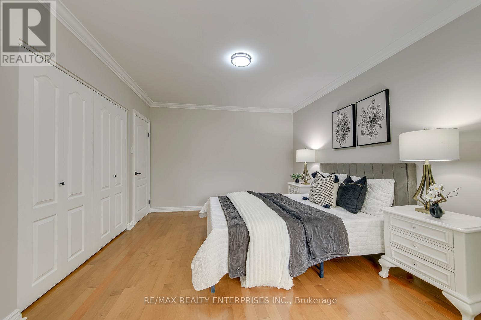 1027 Argus Drive, Mississauga, ON