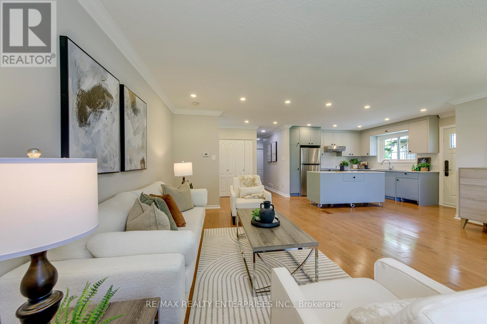1027 Argus Drive, Mississauga, ON