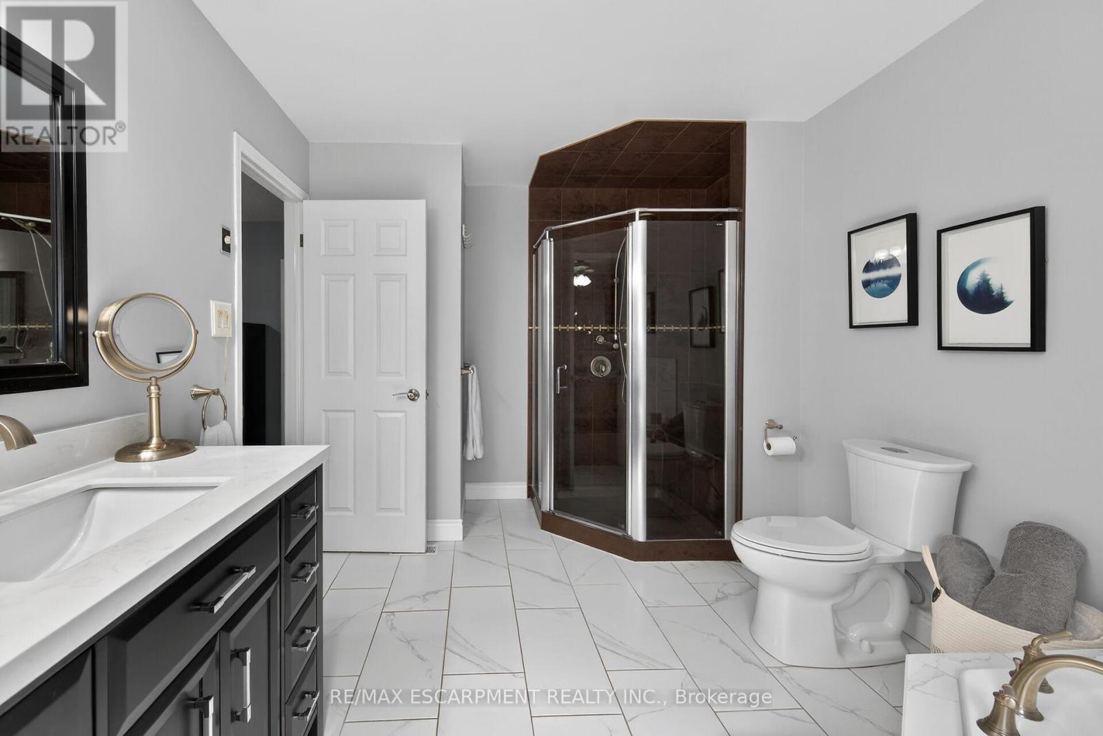 32 Symphony Place, Hamilton, ON