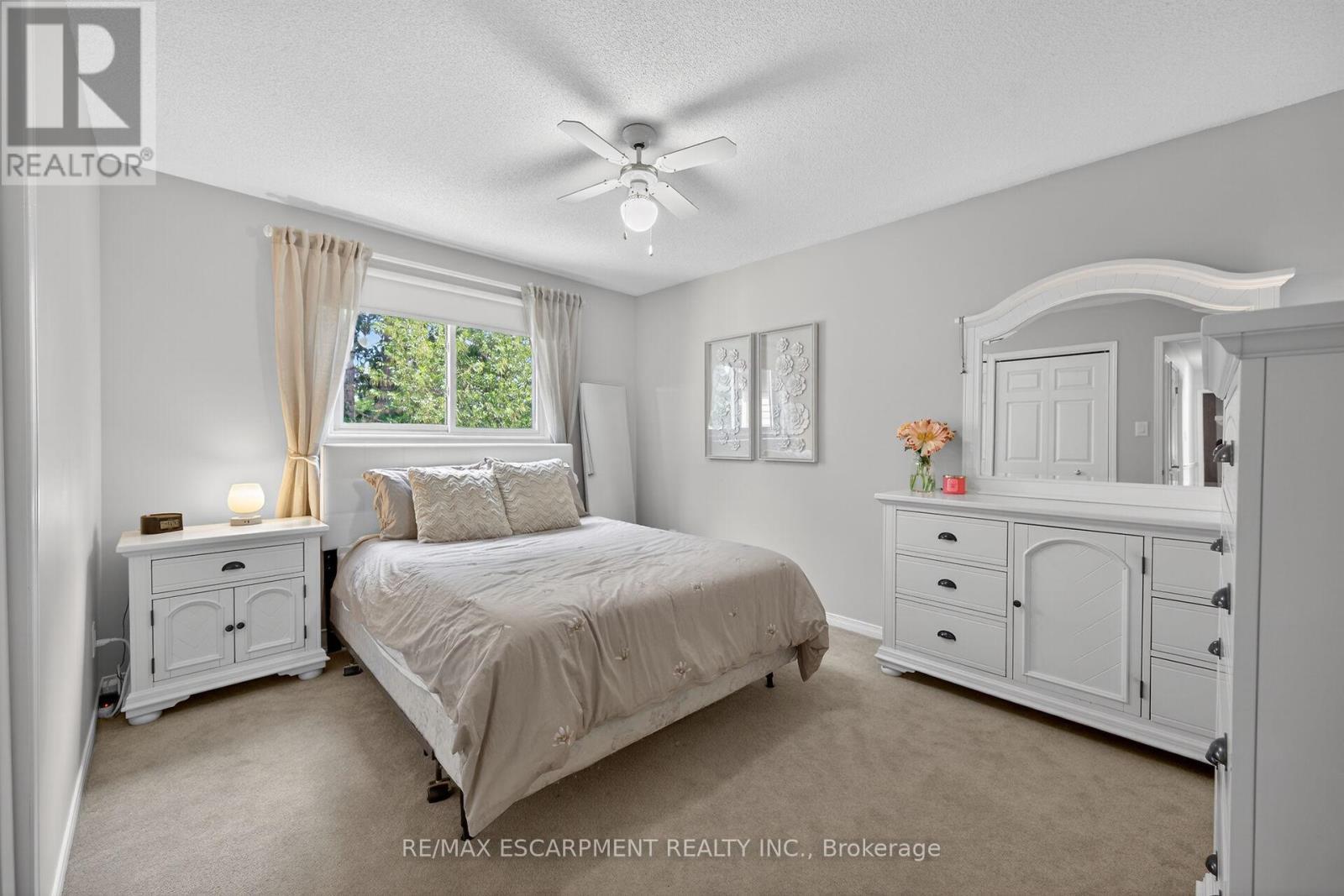 32 Symphony Place, Hamilton, ON
