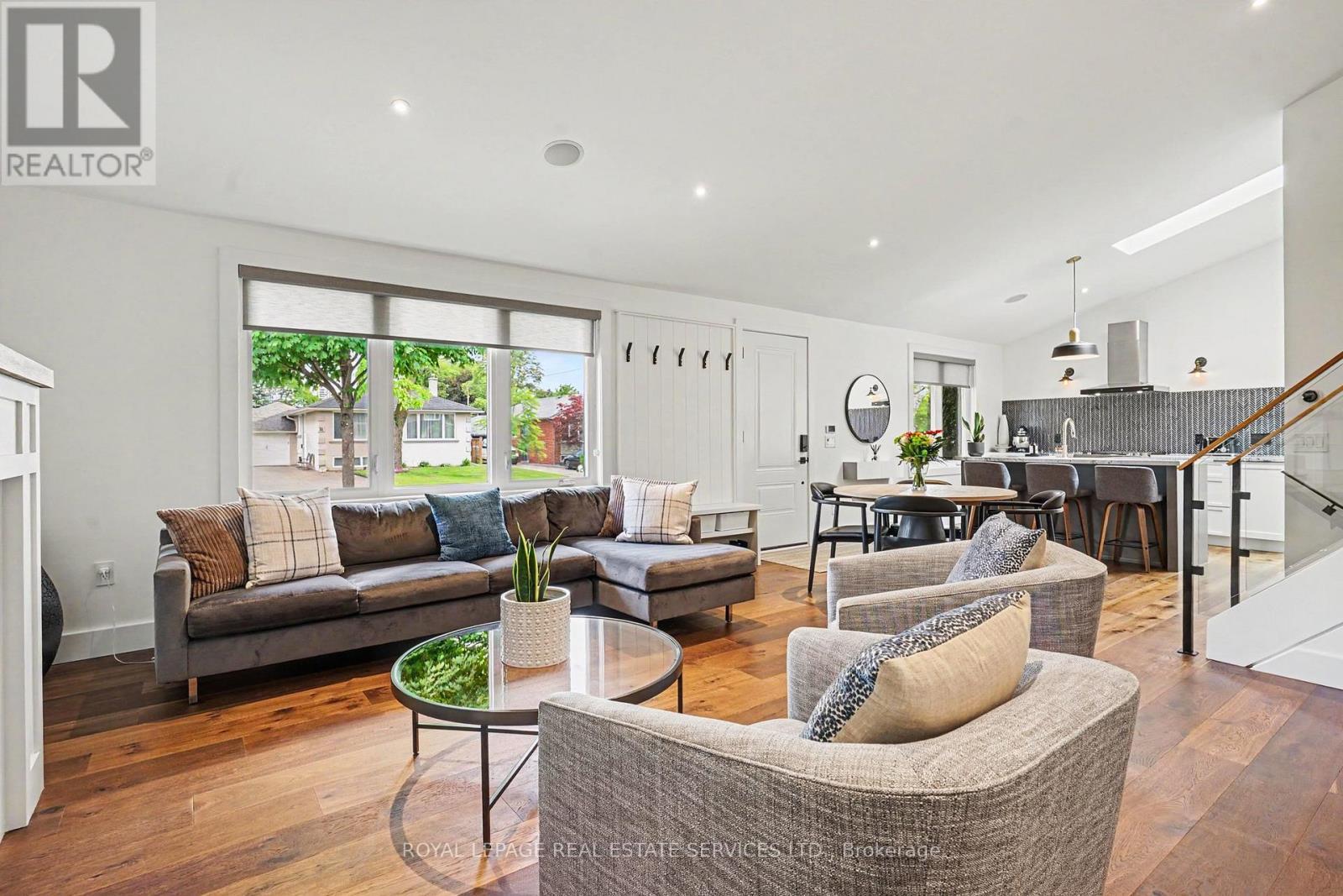 25 Brougham Crescent, Toronto, ON