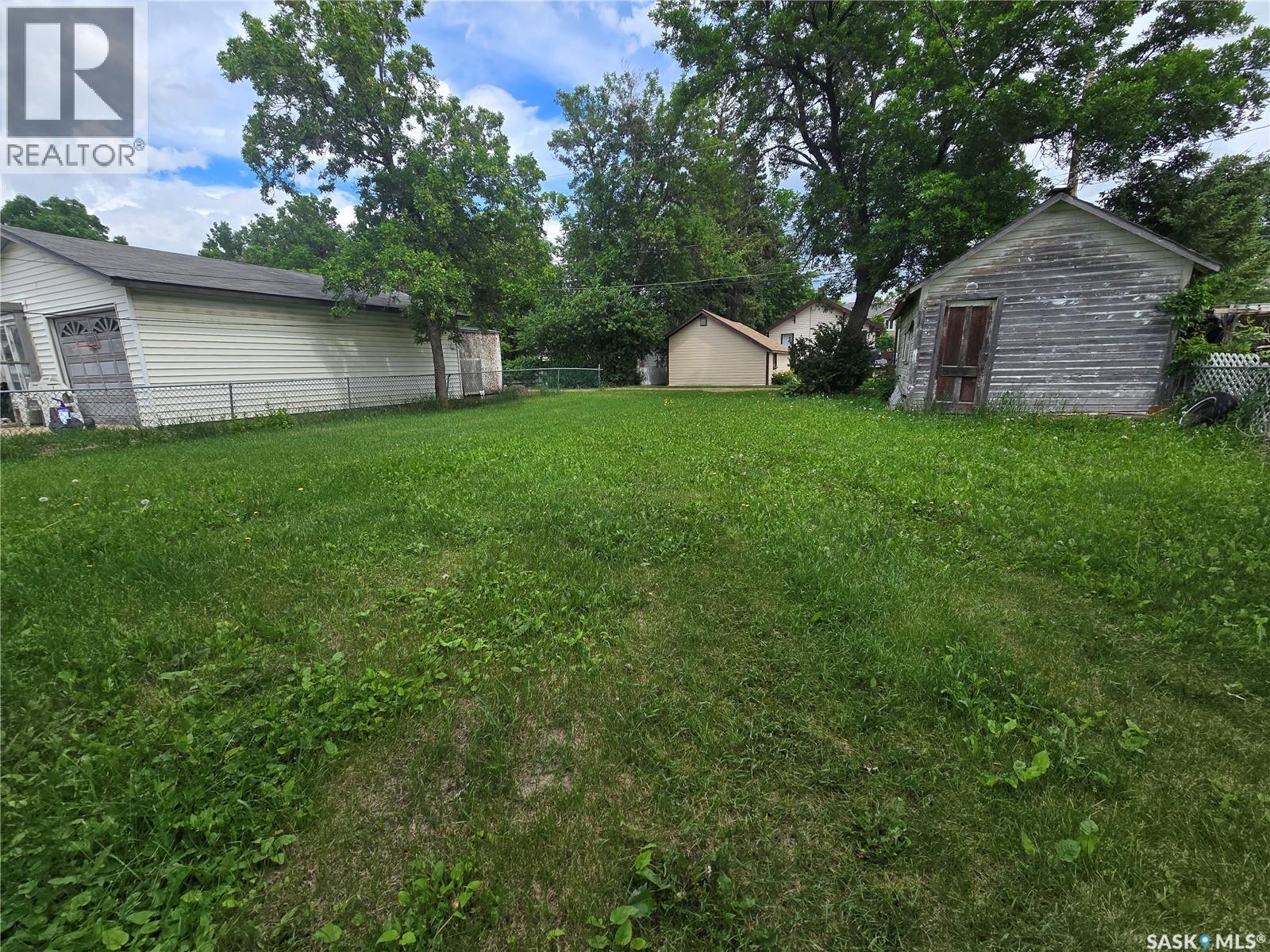 432 Government Road, Weyburn, SK