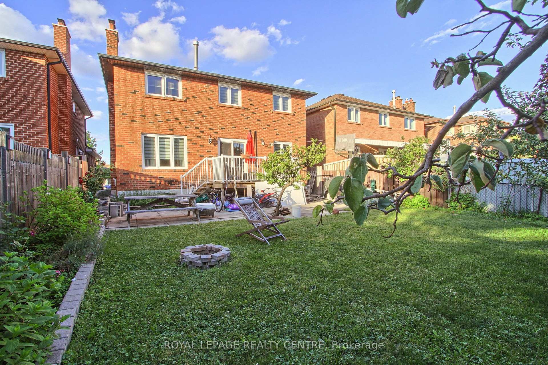 3102 Nawbrook Road, Mississauga, ON