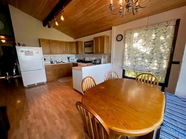 111 Lakeview Road E, Otter Lake, MB