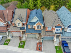 12 Mack Clement Lane Richmond Hill, ON L4S 1K7