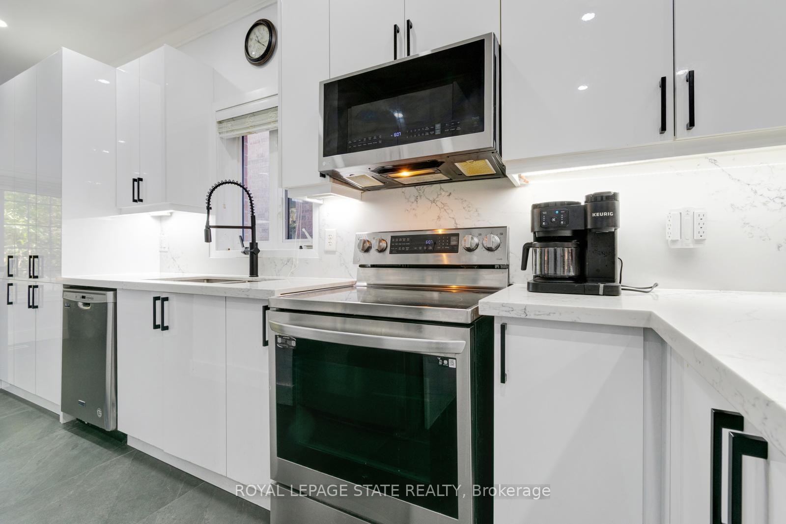 33 Panorama Way, Hamilton, ON