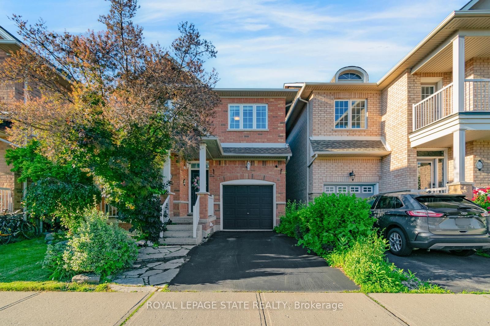 33 Panorama Way, Hamilton, ON