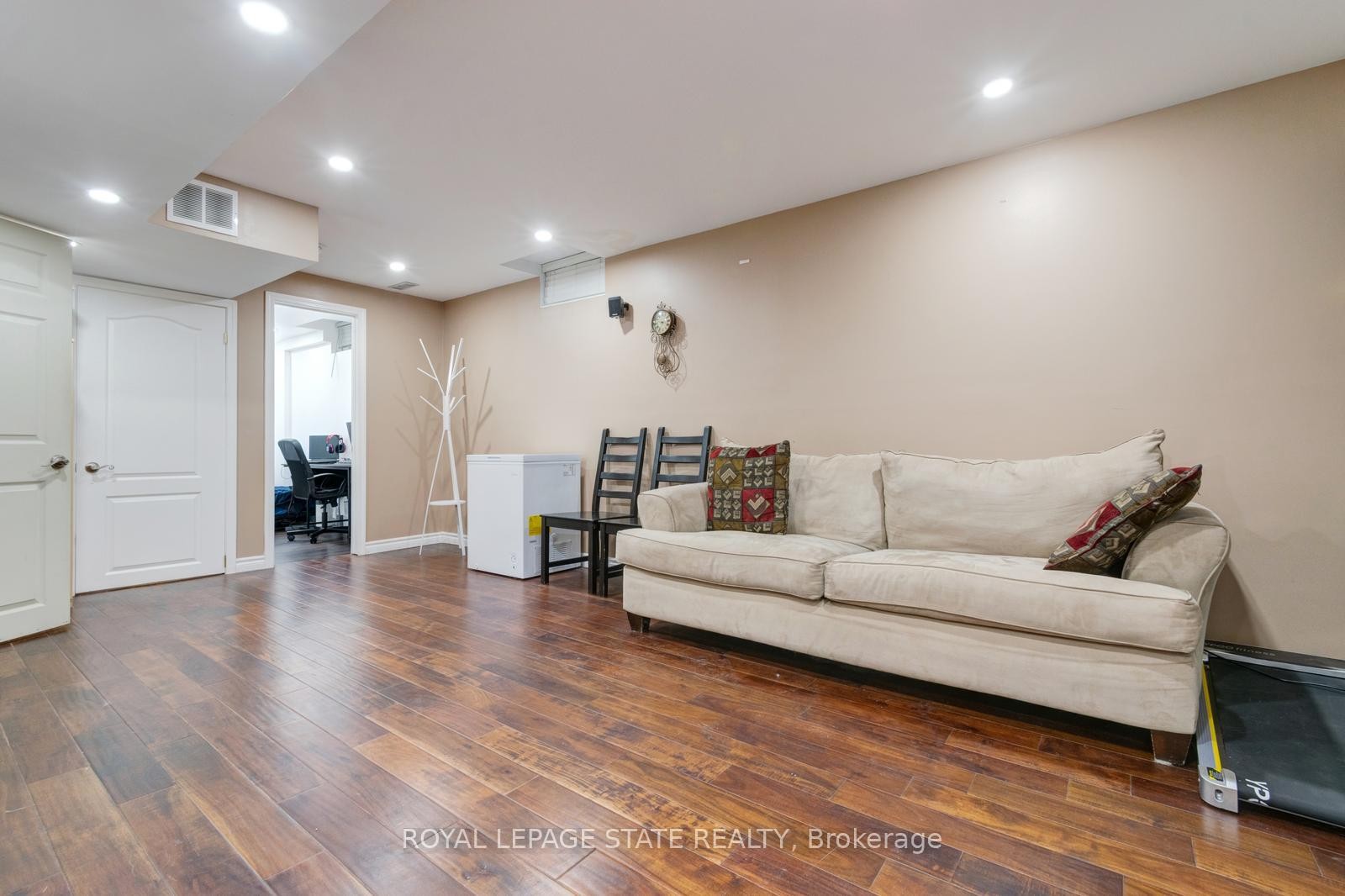 33 Panorama Way, Hamilton, ON
