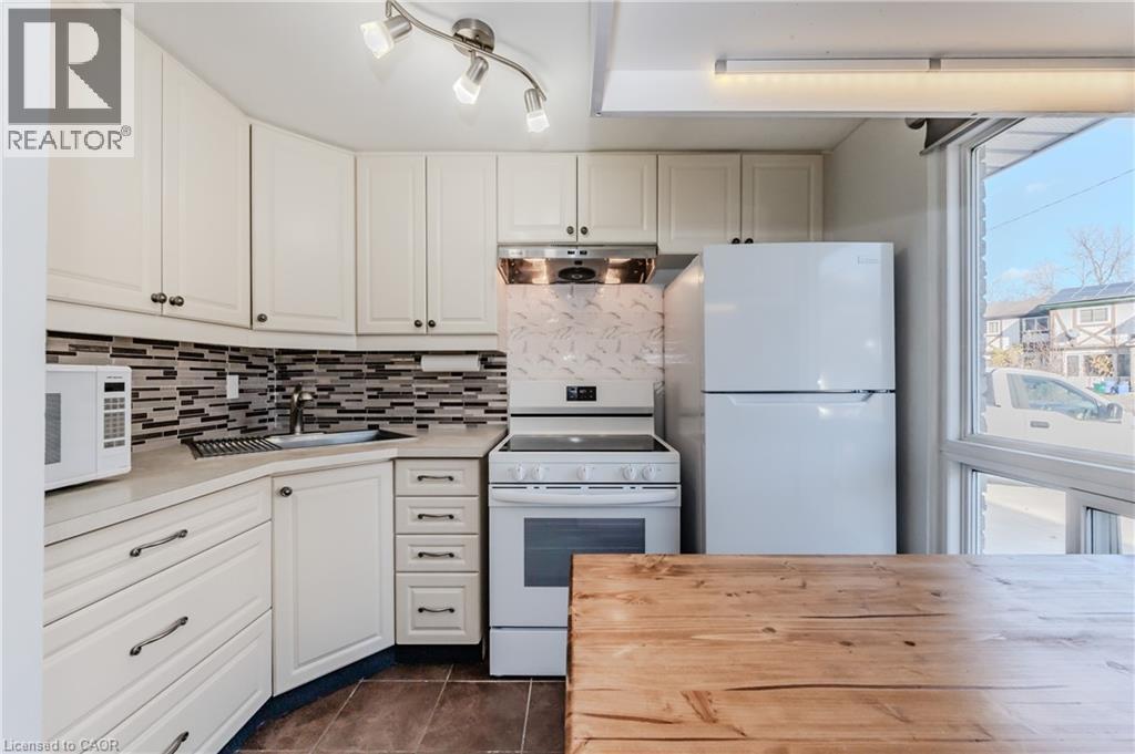 Kitchen - 550 Parkview Crescent, Cambridge, ON