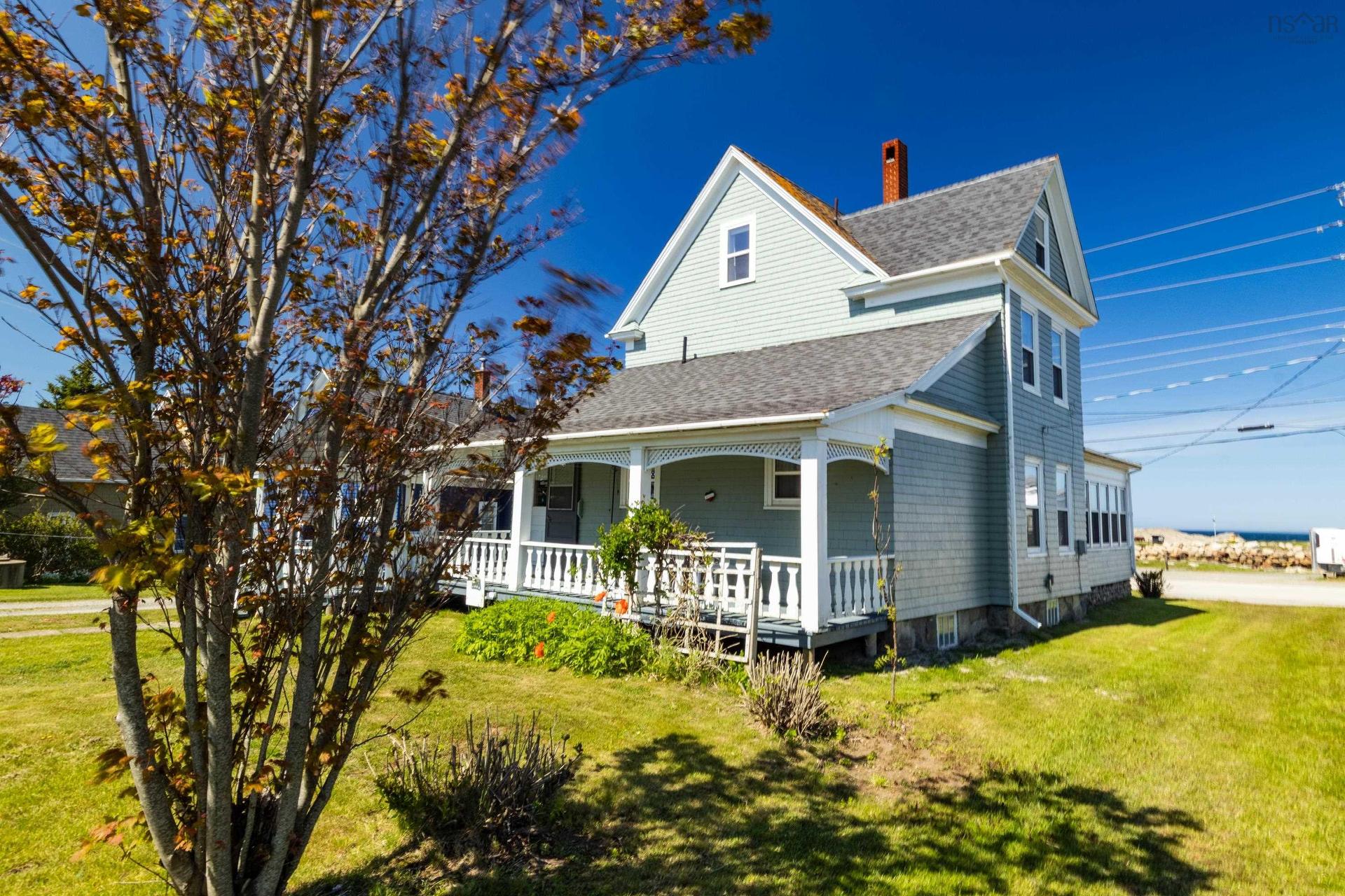 9086 Highway 1, Meteghan River, NS