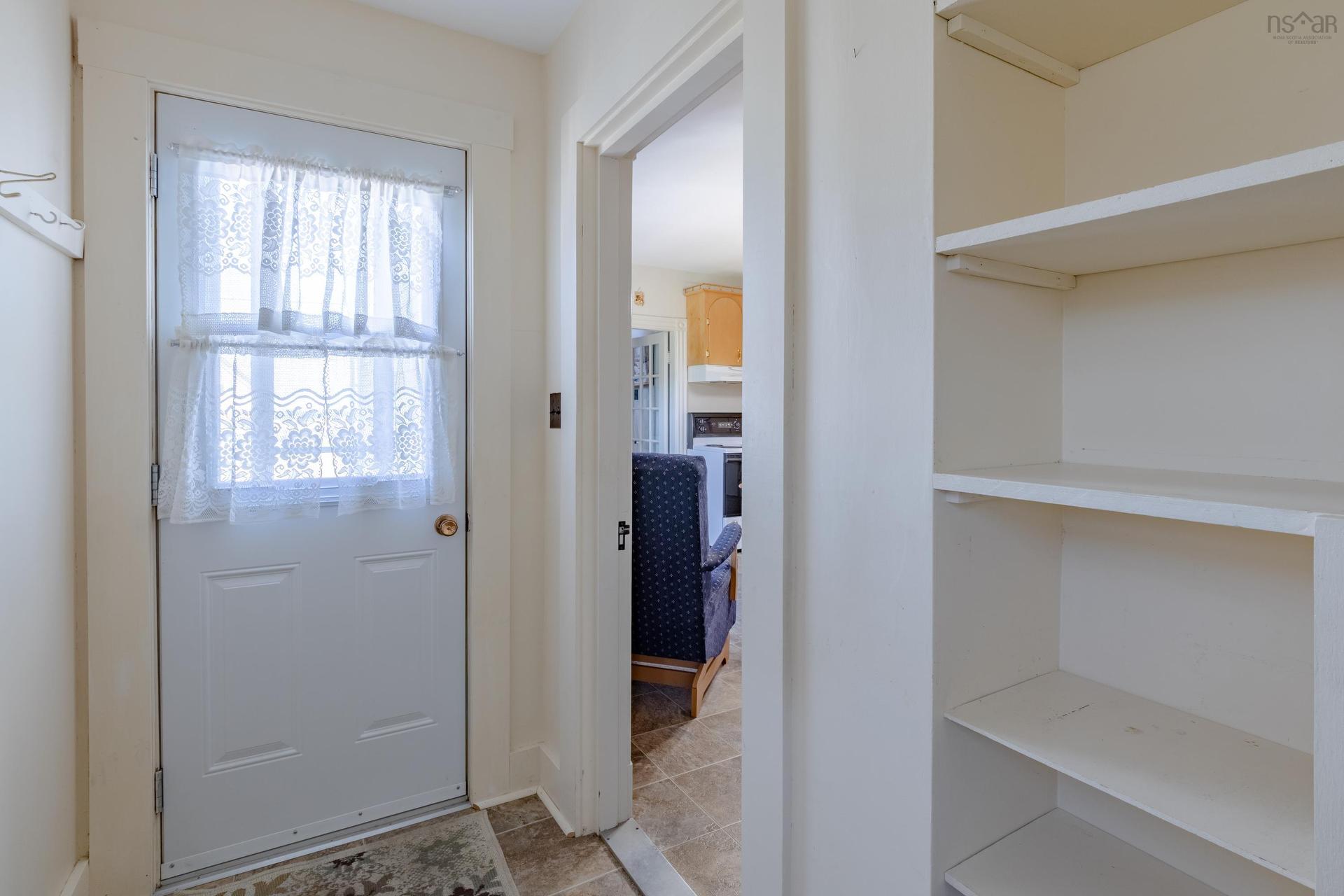 9086 Highway 1, Meteghan River, NS