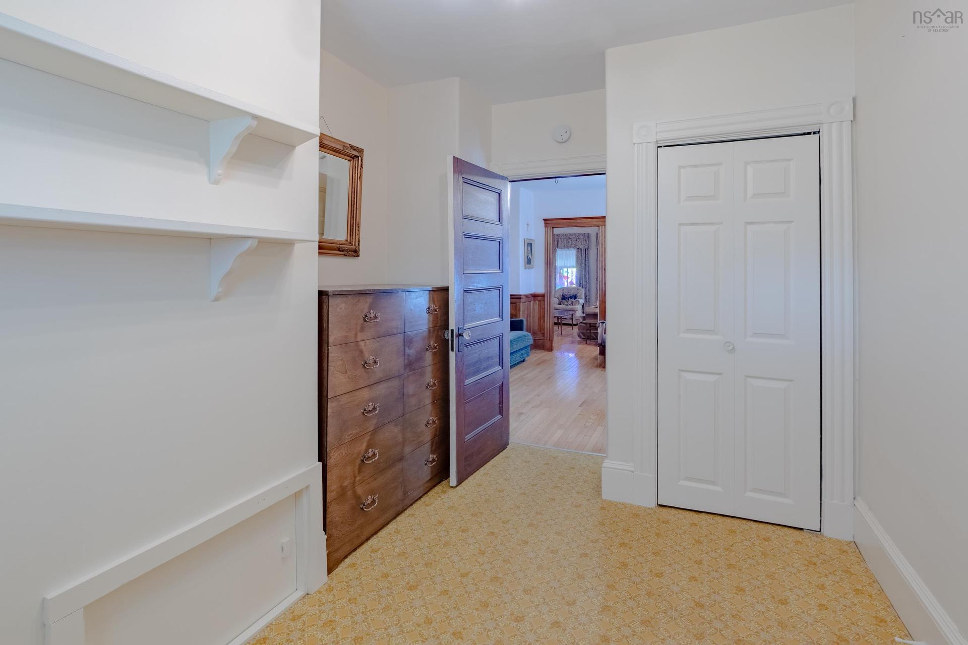 9086 Highway 1, Meteghan River, NS