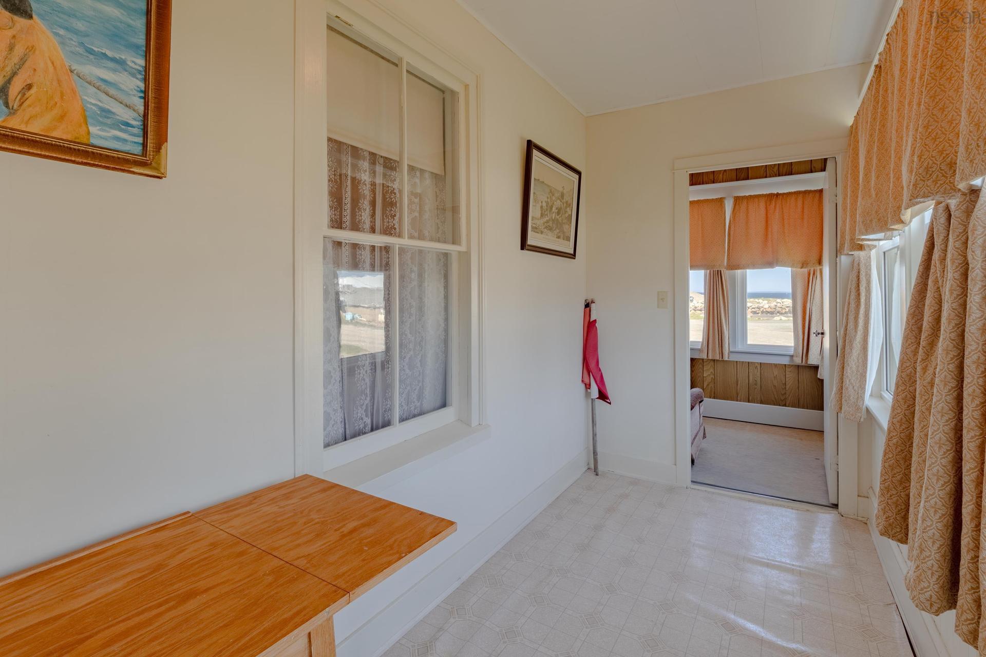 9086 Highway 1, Meteghan River, NS